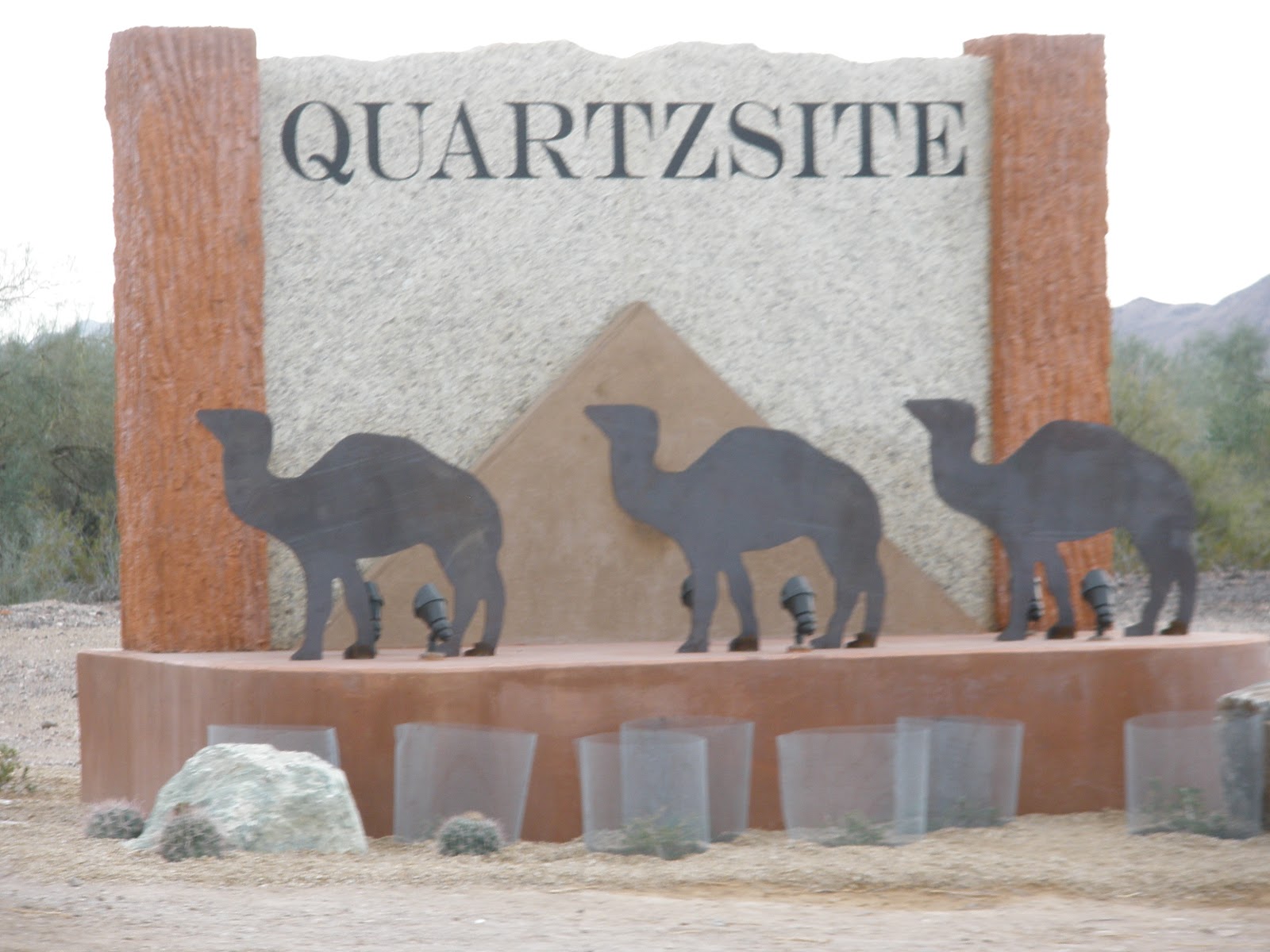 quartzite welcome sign