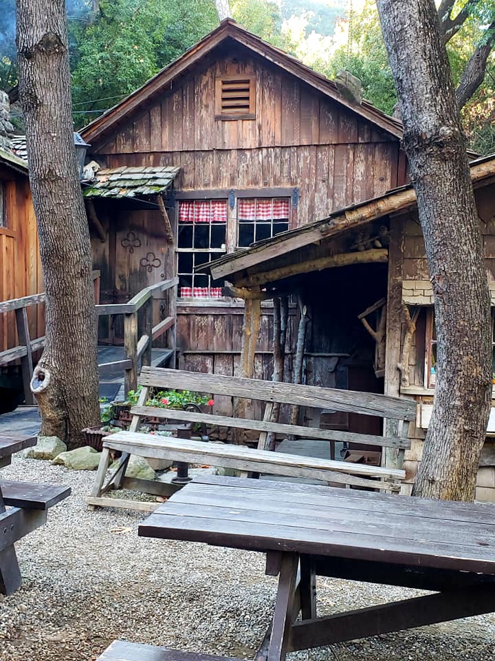 Cold Springs Tavern 9